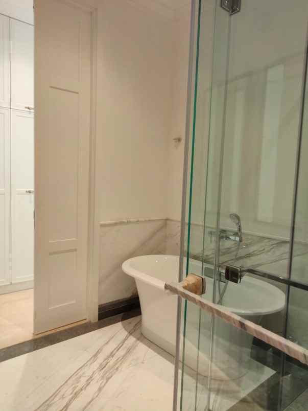 apartemen jl mh thamrin jakarta pusat