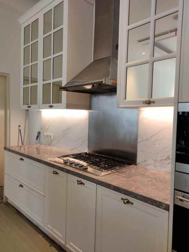 apartemen jl mh thamrin jakarta pusat