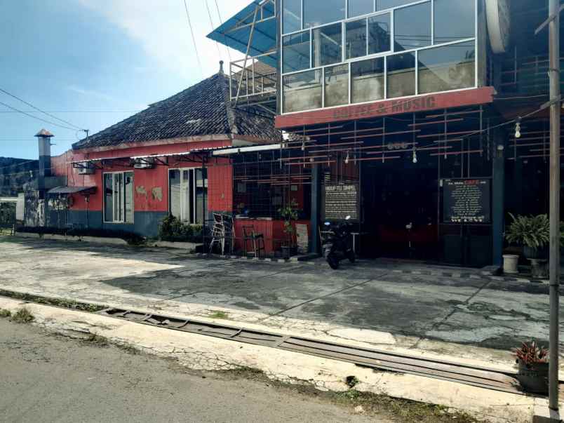 di sewakan rumah di jalan slamet riyadi solo