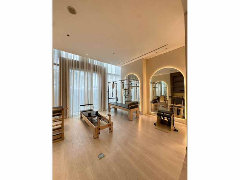 dijual apartemen district 8 scbd senopati