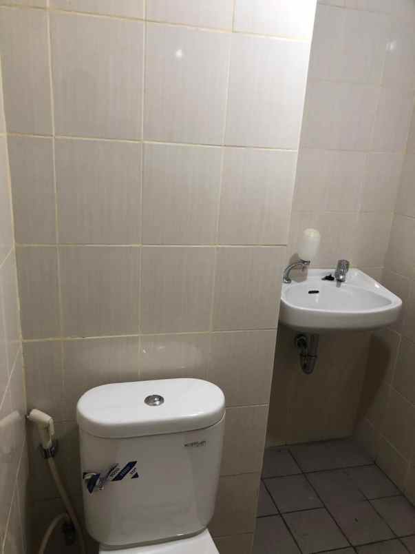 dijual apartemen jl rajawali selatan