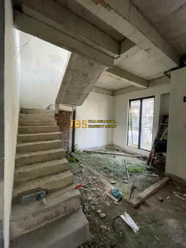 dijual cepat rumah di komplek mayfair residence medan