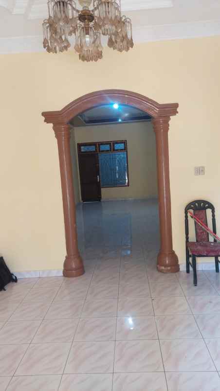 dijual cepat rumah strategis nego