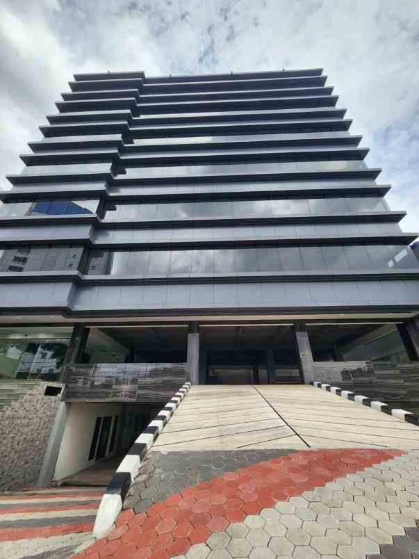 dijual gedung baru area tb simatupang jakarta selatan