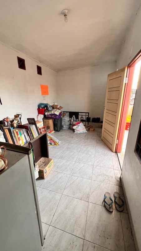 dijual kios 2 lantai jalan karya 1 dekat kampus uir