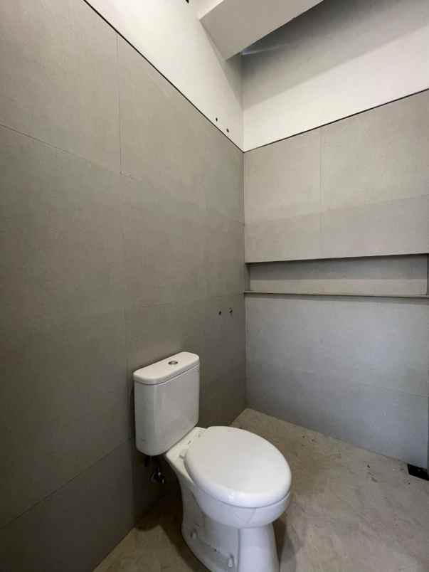 dijual kost candibinangun pakem sleman