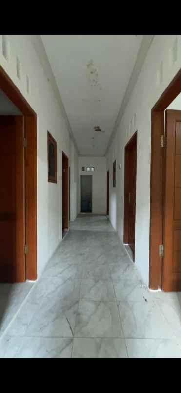 dijual kost jalan tambak dukuh