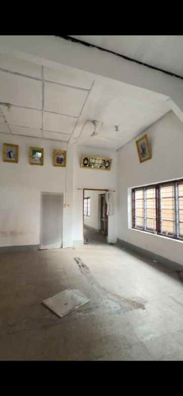 dijual kost jalan tambak dukuh