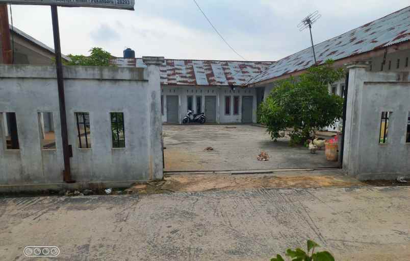 dijual kost jl garuda sakti km 1