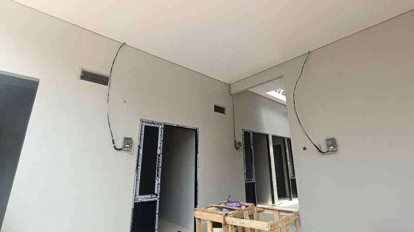 dijual kost kalisegoro