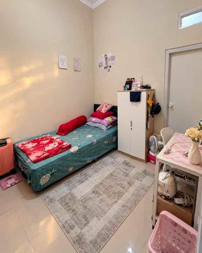 dijual kost kalisegoro