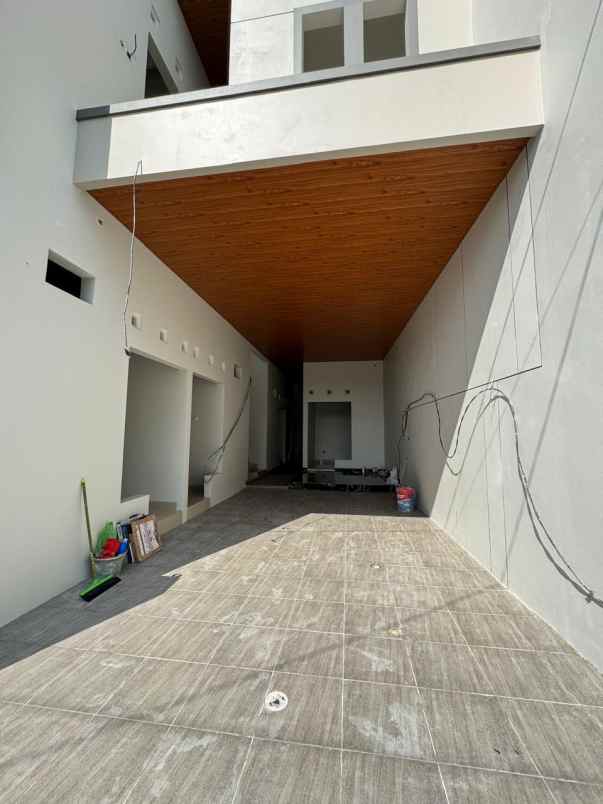 dijual kost kaliurang km 14