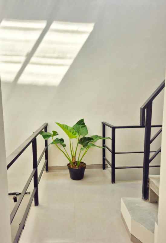 dijual kost lebak arum kec tambaksari