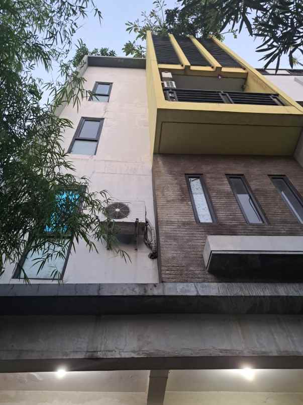 dijual kost tamansari