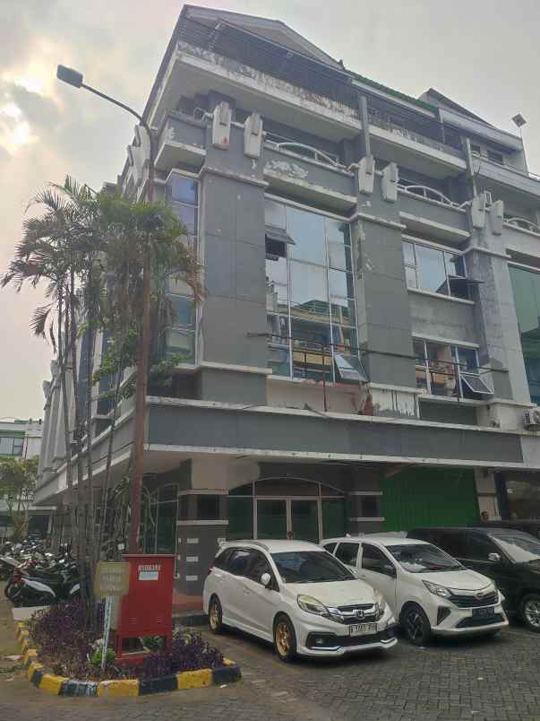 dijual ruko 4 lantai di cipete jakarta