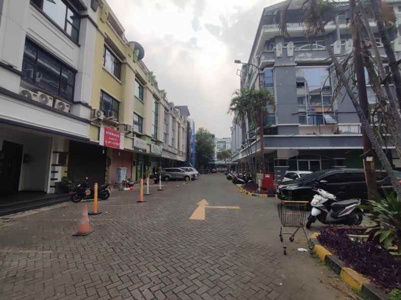 dijual ruko 4 lantai di cipete jakarta