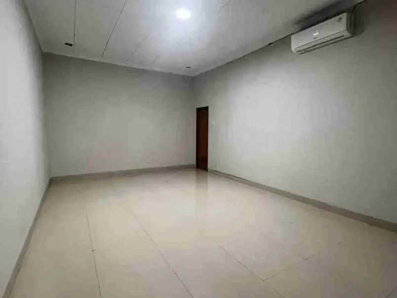 dijual ruko gudang kantor duren sawit
