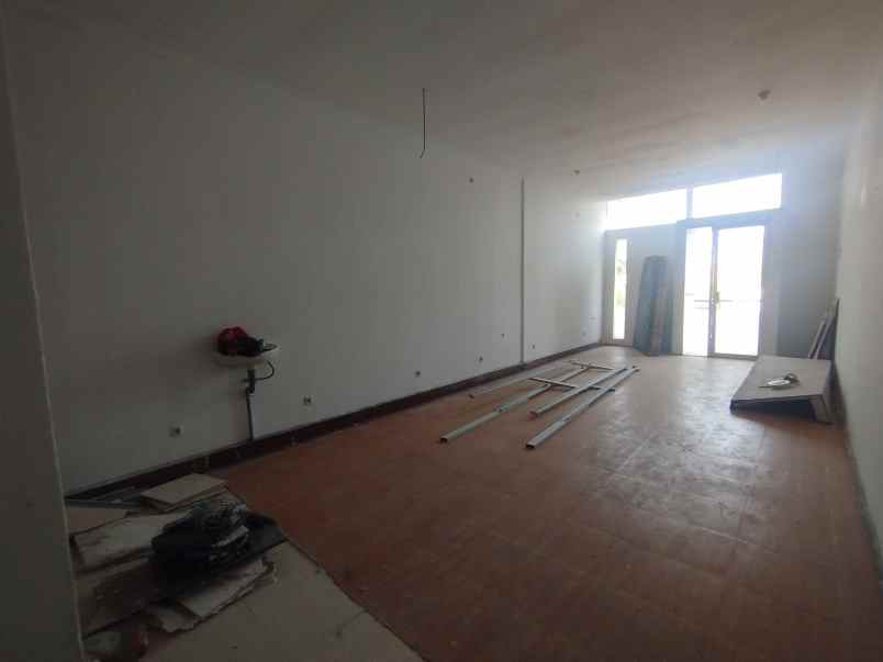 dijual ruko gudang kantor jalan kartini