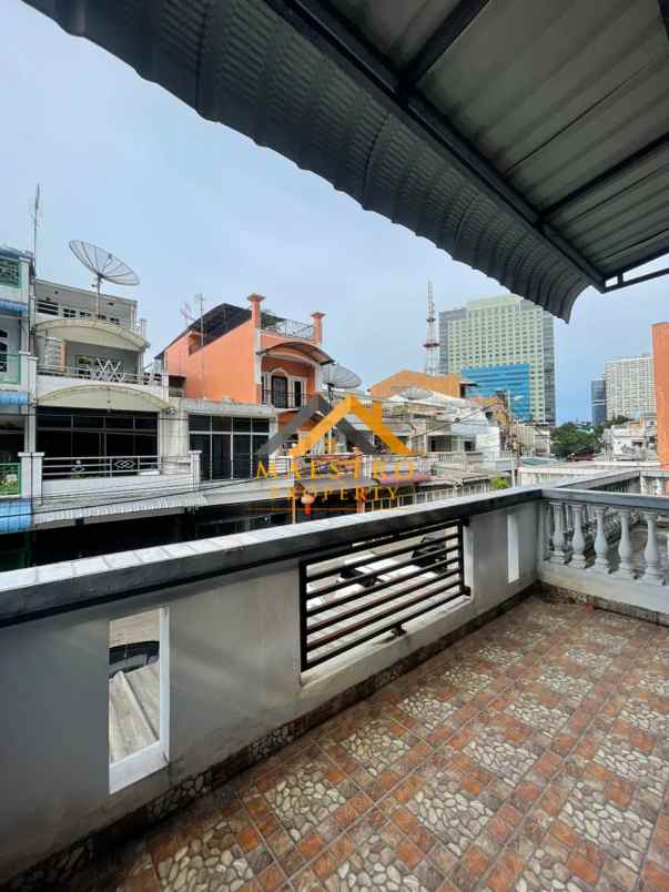 dijual ruko gudang kantor jalan laboratorium 1 depan