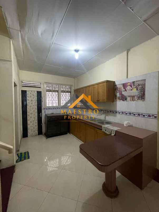 dijual ruko gudang kantor jalan laboratorium 1 depan