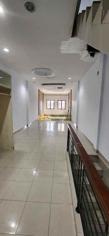 dijual ruko gudang kantor jalan sisingamangaraja