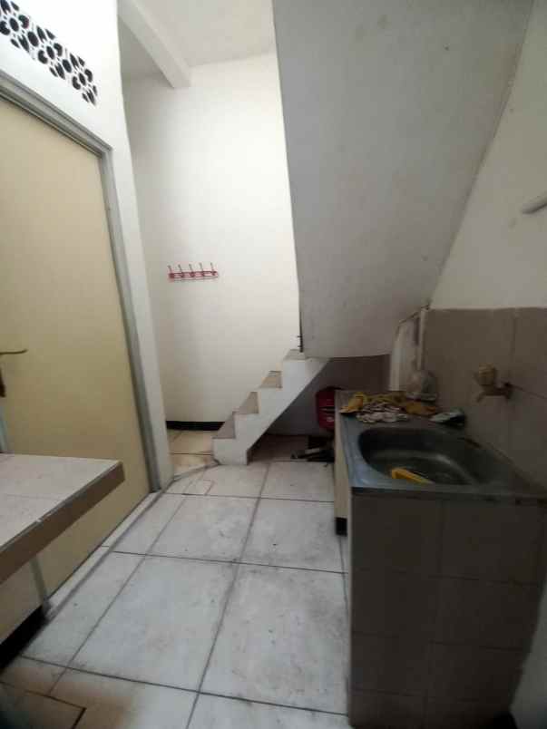 dijual ruko gudang kantor jl dr ratna raya