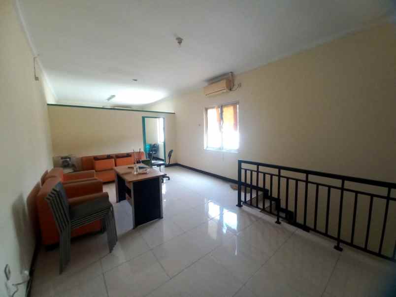 dijual ruko gudang kantor jl dr ratna raya