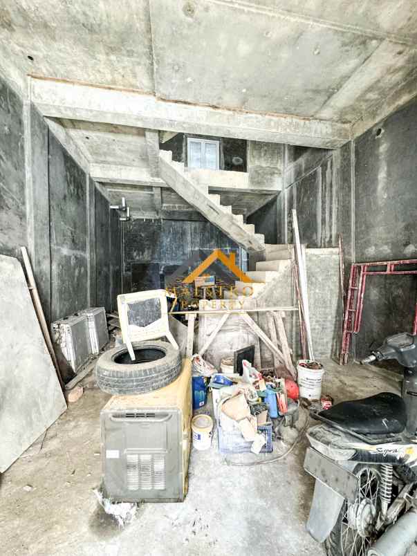 dijual ruko gudang kantor komplek cemara asri jalan