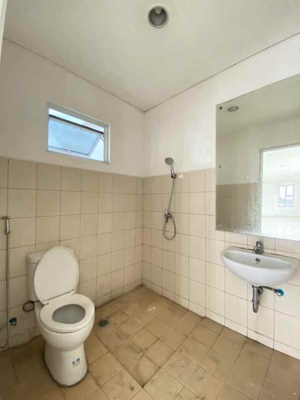 dijual ruko gudang kantor ruko the walk jgc jakarta