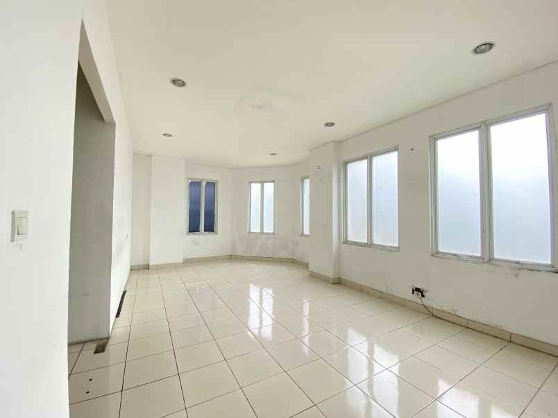 dijual ruko gudang kantor ruko the walk jgc jakarta