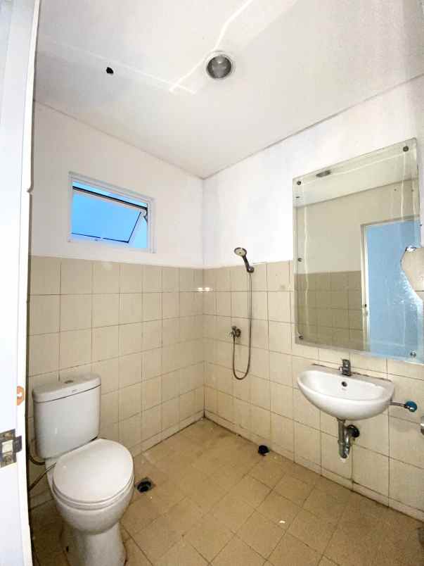 dijual ruko gudang kantor ruko the walk jgc jakarta