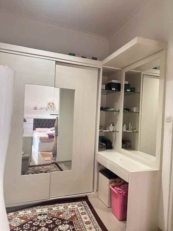 dijual rumah 2 lantai cipayung jakarta timur rp2 7 m