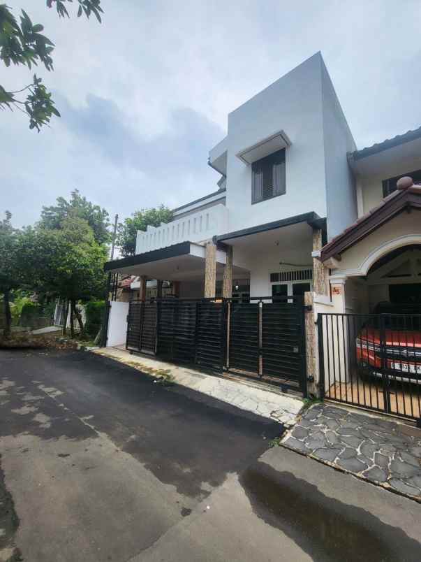 dijual rumah 8 kompleks mediterania opn