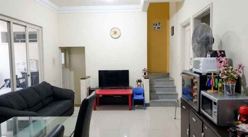 dijual rumah alam galaxy sambikerep