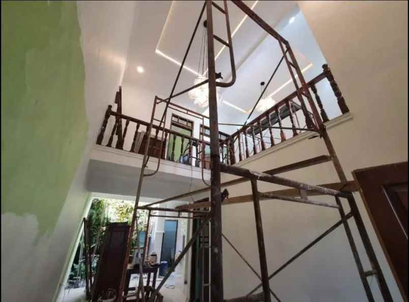 dijual rumah antapani