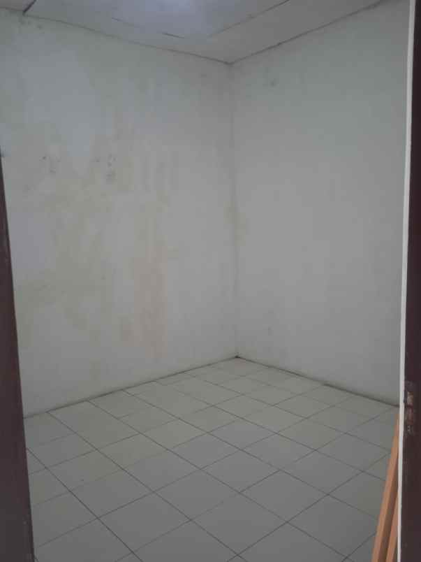 dijual rumah antapani