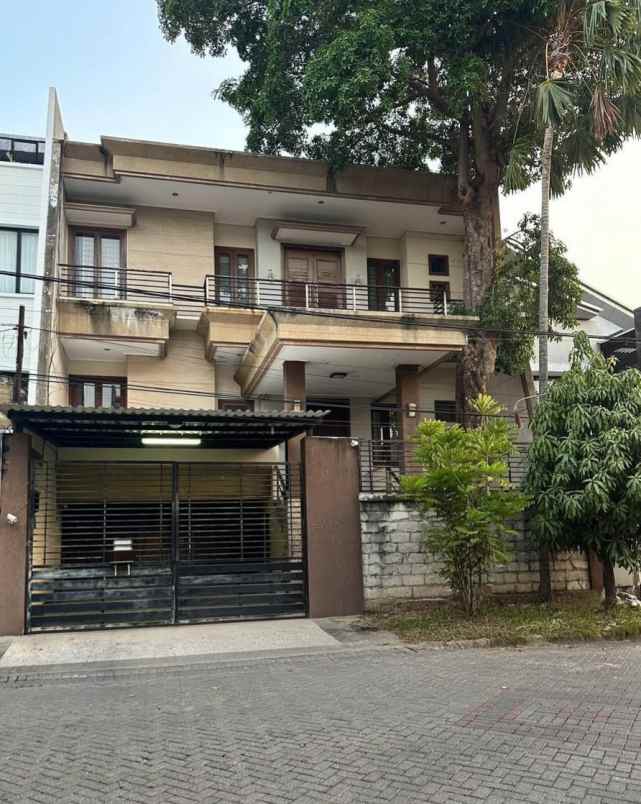 dijual rumah araya 1 galaxy bumi permai