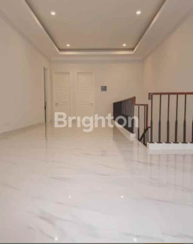 dijual rumah araya 2