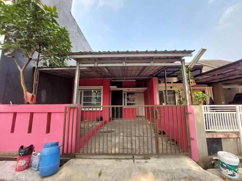 dijual rumah arcamanik