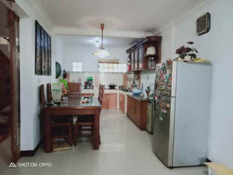 dijual rumah arcamanik