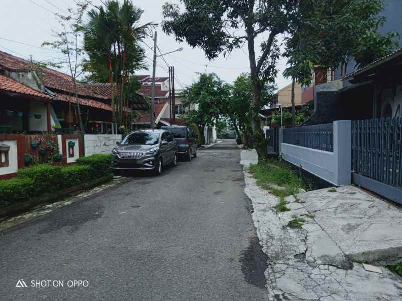 dijual rumah arcamanik