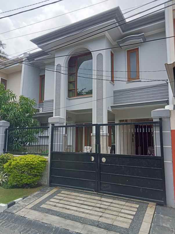 dijual rumah babatan pratama wiyung surabaya