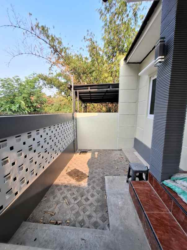dijual rumah bakungan candi gebang