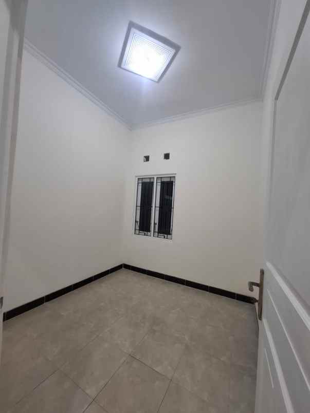 dijual rumah bakungan candi gebang