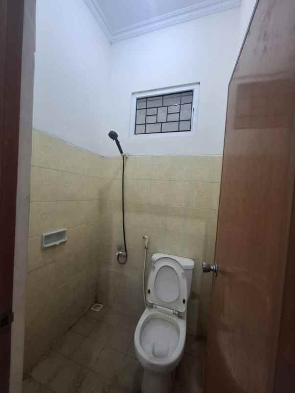 dijual rumah bakungan candi gebang
