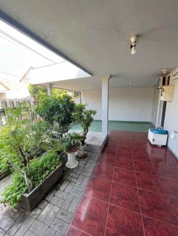 dijual rumah baratajaya gubeng surabaya
