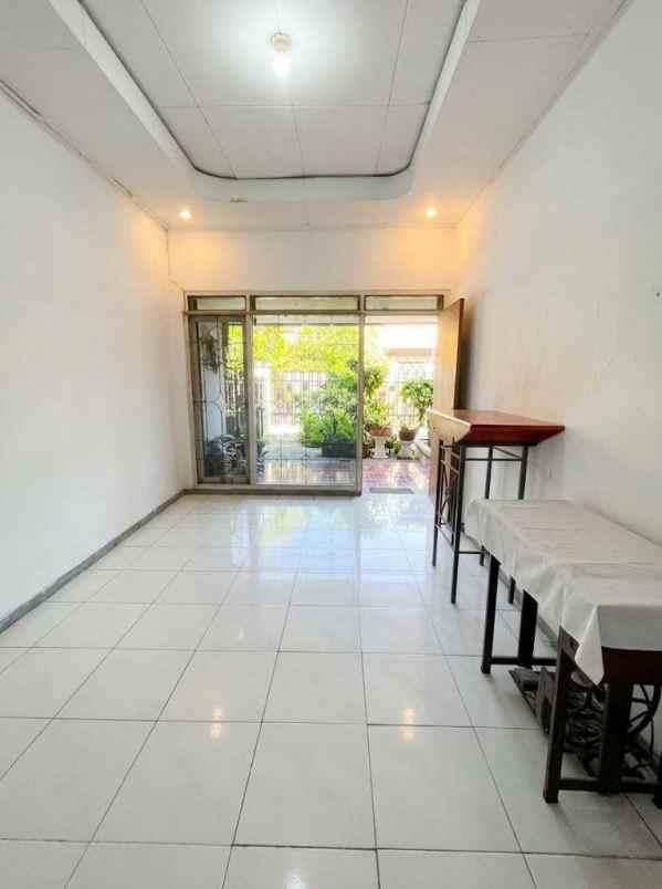 dijual rumah baratajaya gubeng surabaya