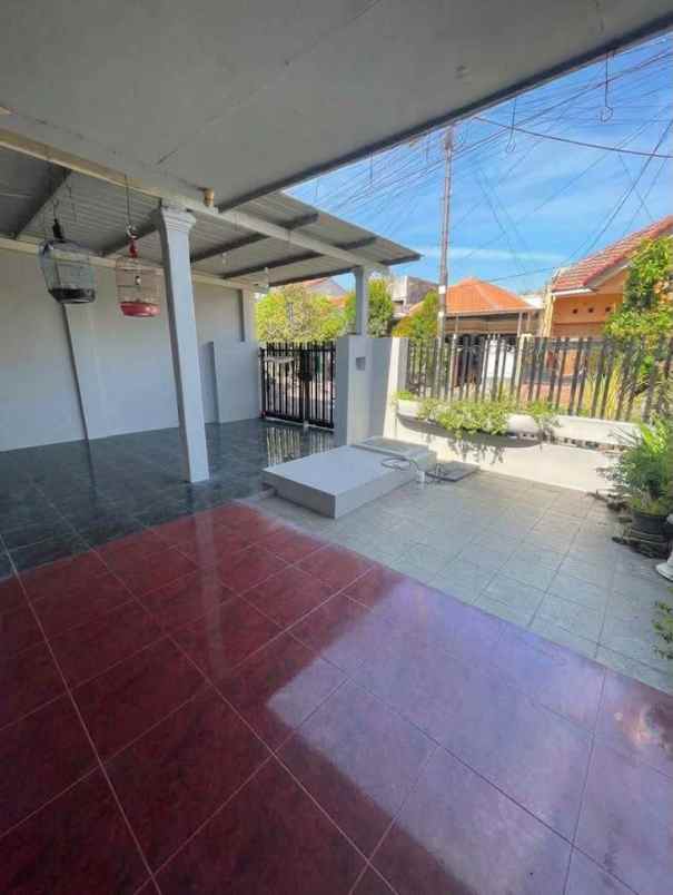 dijual rumah baratajaya gubeng surabaya