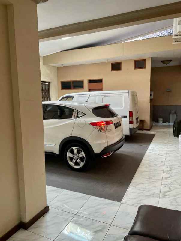 dijual rumah baron purwosari laweyan