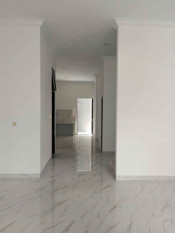 dijual rumah baru 2lantai di harapan indah bekasi